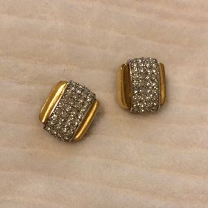 Givenchy Vintage clip on